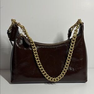 Juliet Shoulder Bag 25 Elegant with Gold Chain CAD75